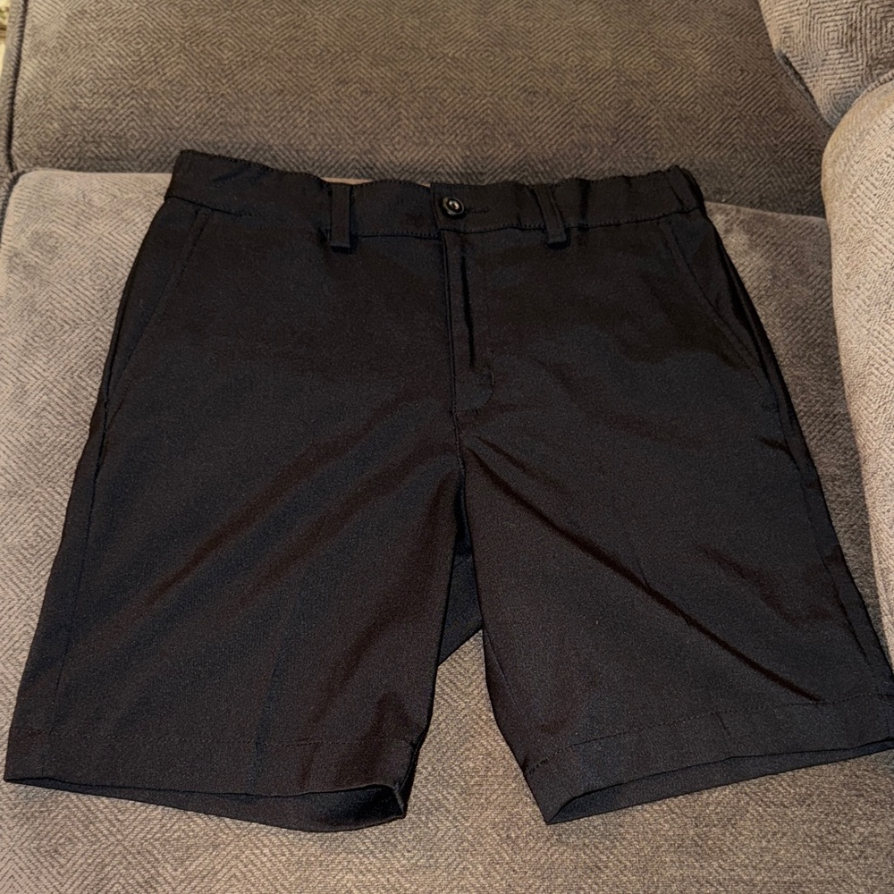 PGA TOUR Boys Black Flat Front Golf Shorts Youth M